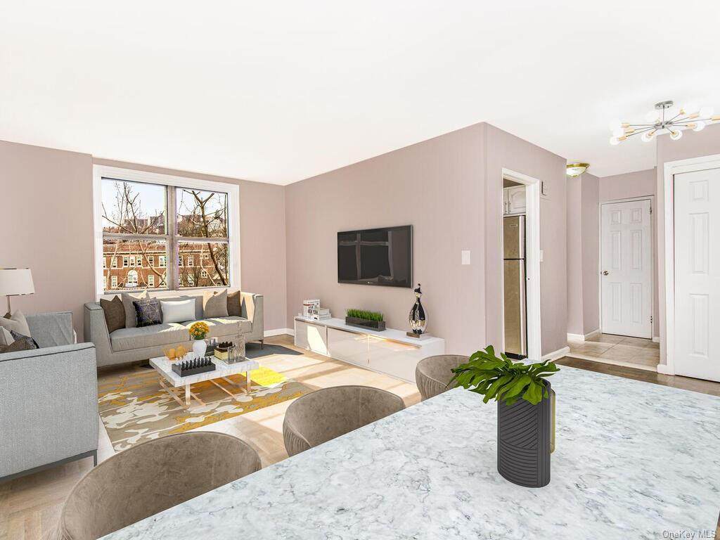 555 Mclean Avenue - Photo 1