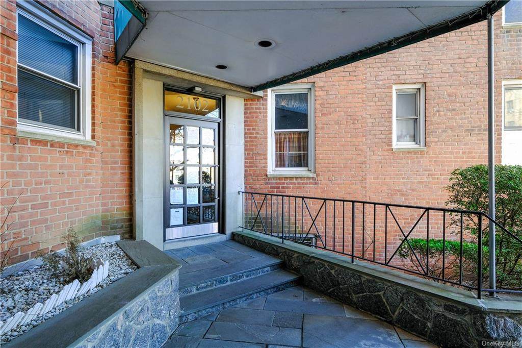 2102 Holland Avenue - Photo 1