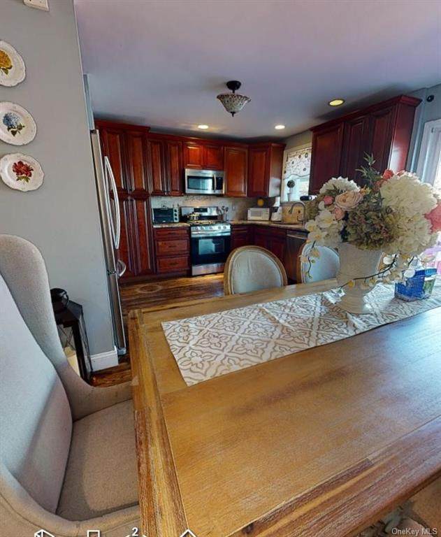 182 Revere Avenue - Photo 1