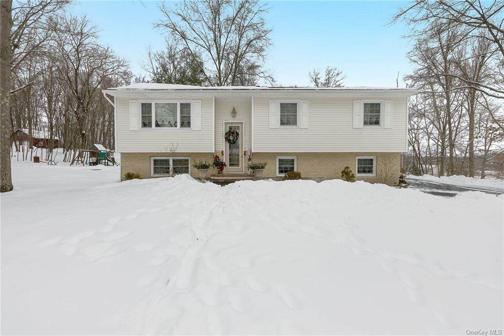 4 Ivy Lane - Photo 1