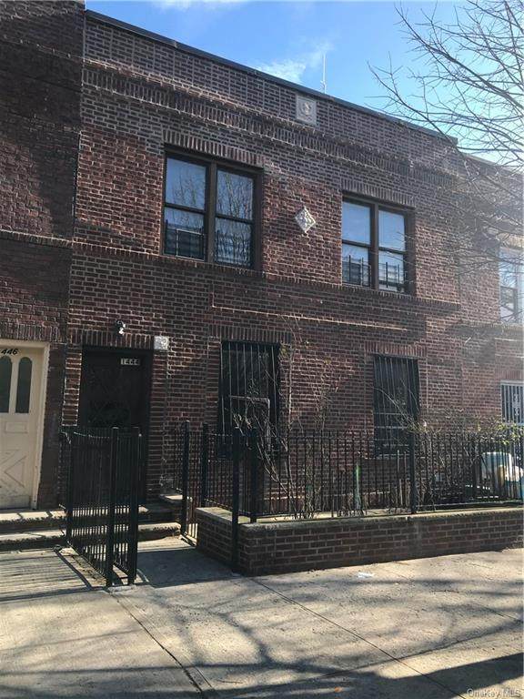 1444 Leland Avenue - Photo 1