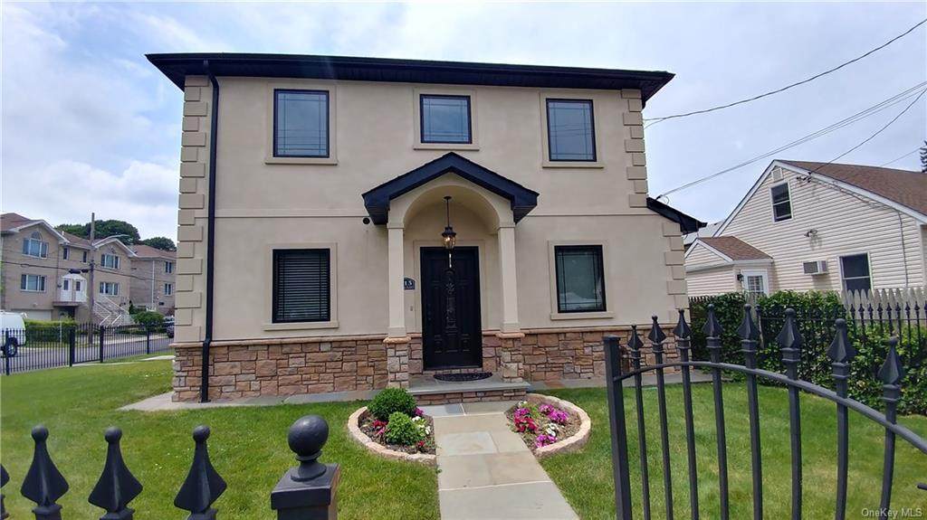 113 Maple Place - Photo 1