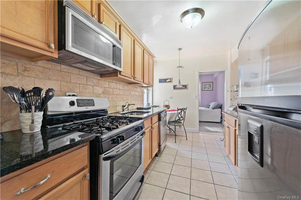 3701 Henry Hudson Parkway - Photo 1