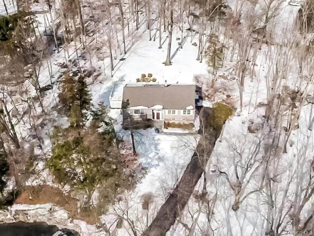 15 Peters Lane - Photo 1