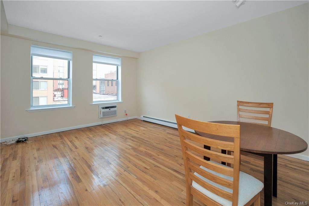 35 Hudson Street - Photo 1