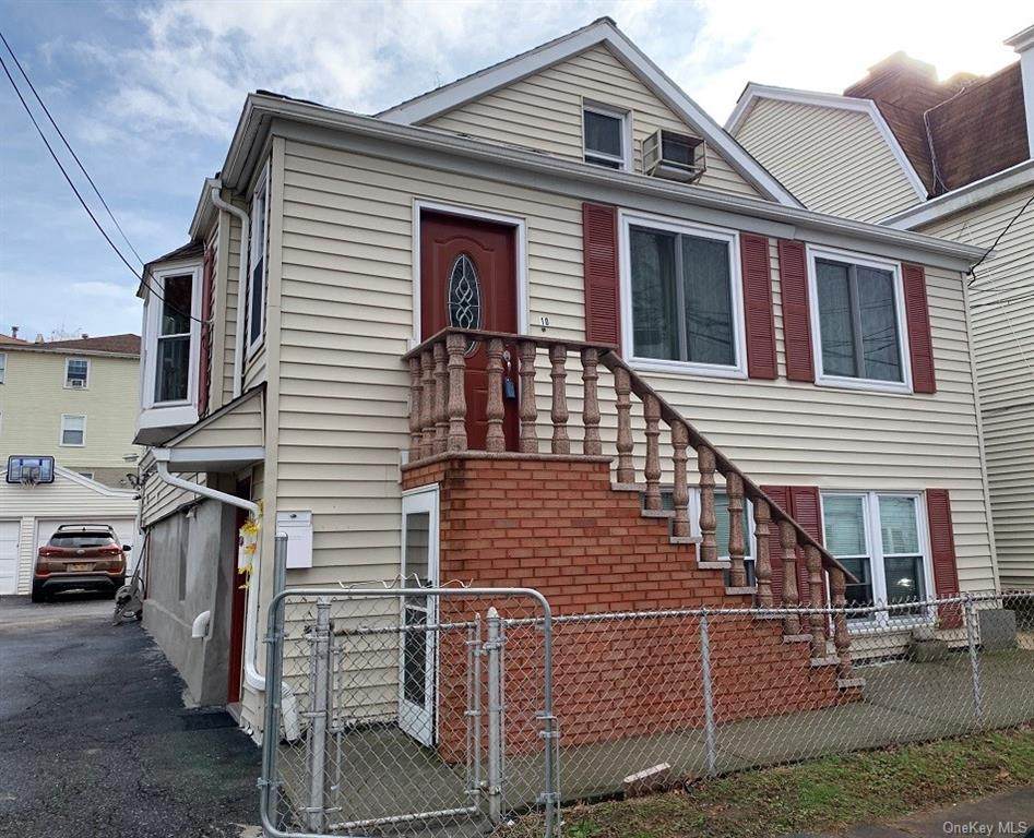 10 Coolidge Avenue - Photo 1