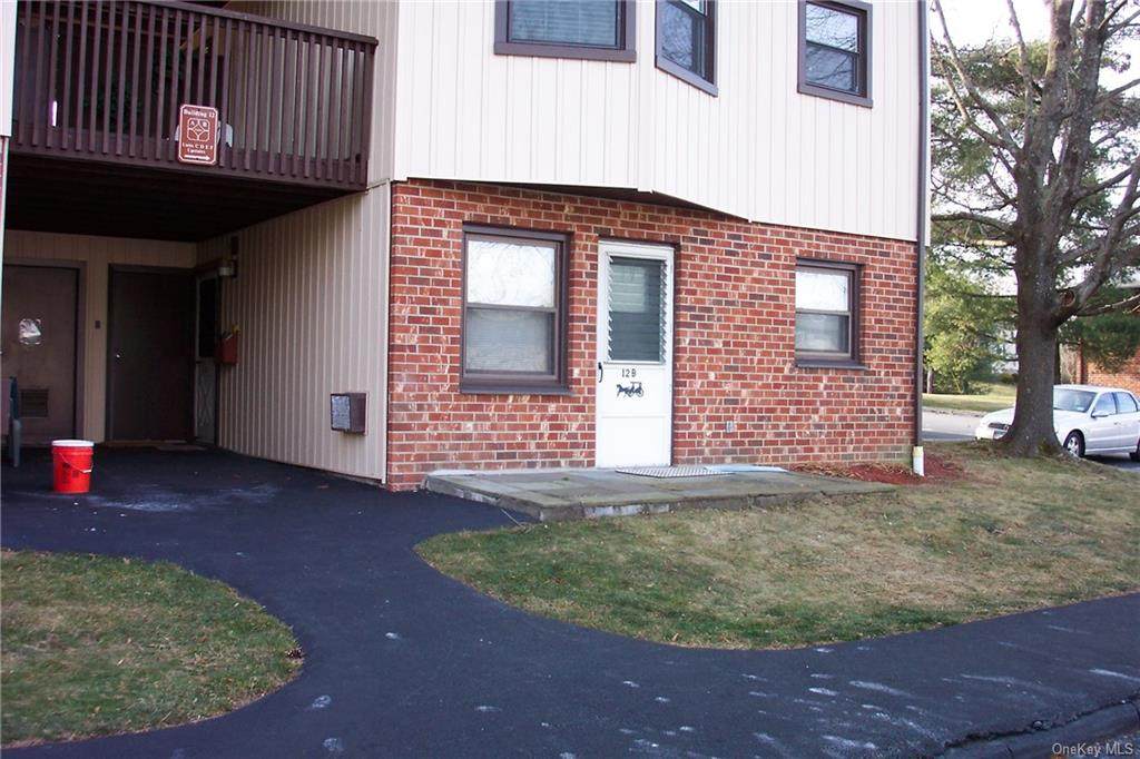 12B Essex Place - Photo 1
