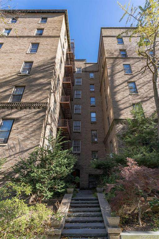 3316 81st St - Photo 1