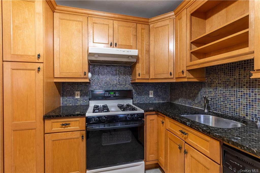 315 King Street - Photo 1