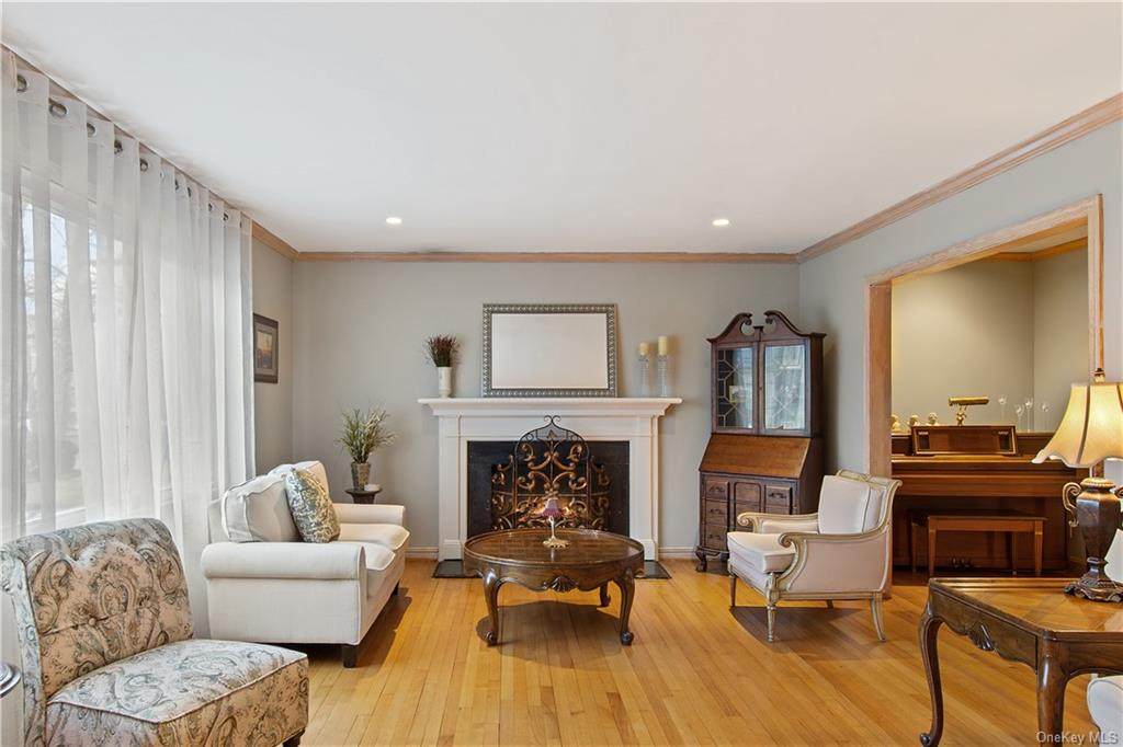 42 Tuckahoe Avenue - Photo 1