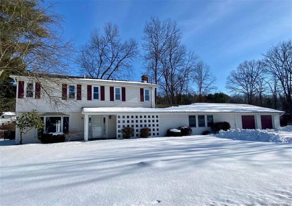 7 Casperkill Drive - Photo 1