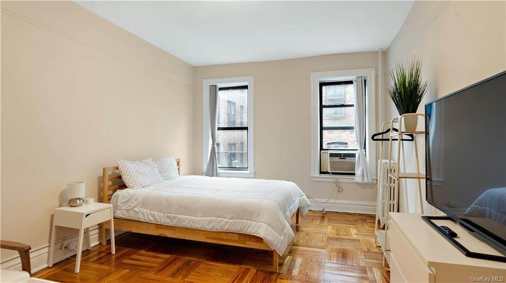 2156 Cruger Avenue - Photo 1