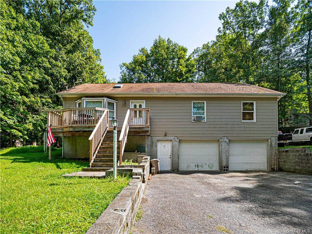 21 Woodland Circle - Photo 1