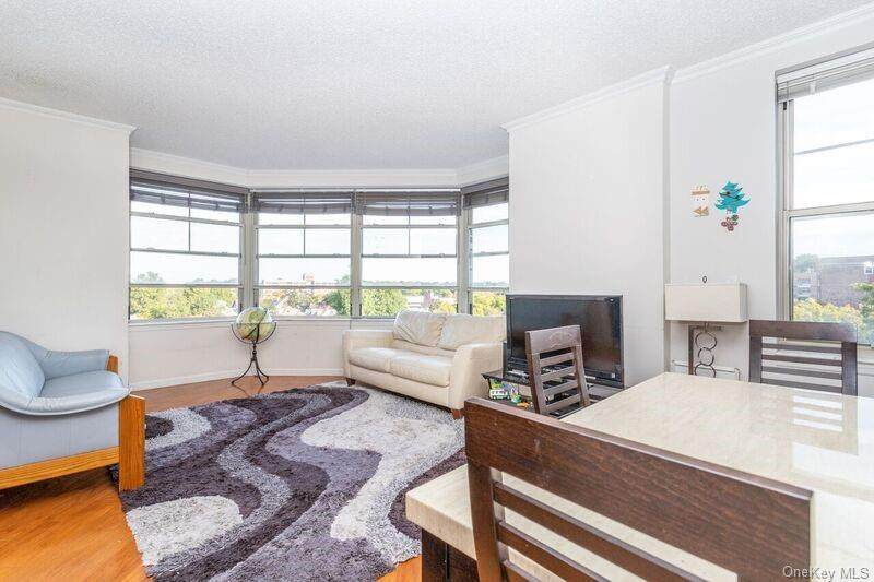 300 Mamaroneck Avenue - Photo 1
