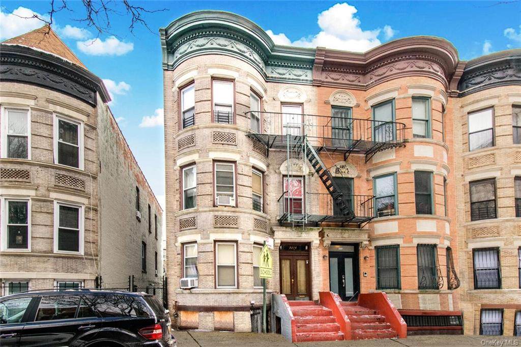 1114 Jackson Avenue - Photo 1