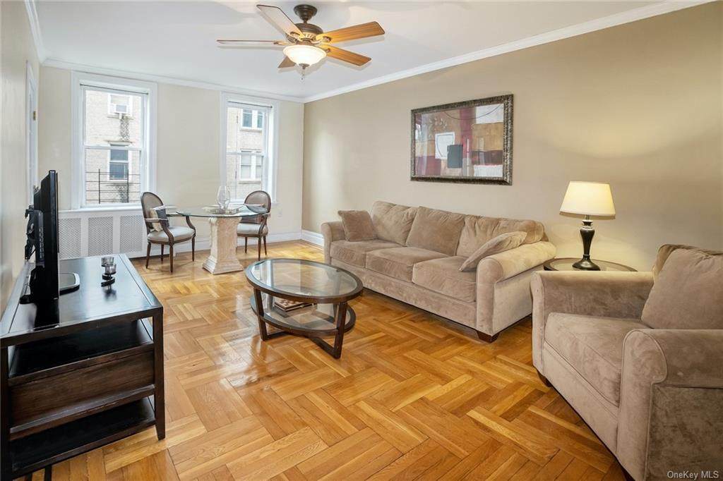 811 Walton Avenue - Photo 1