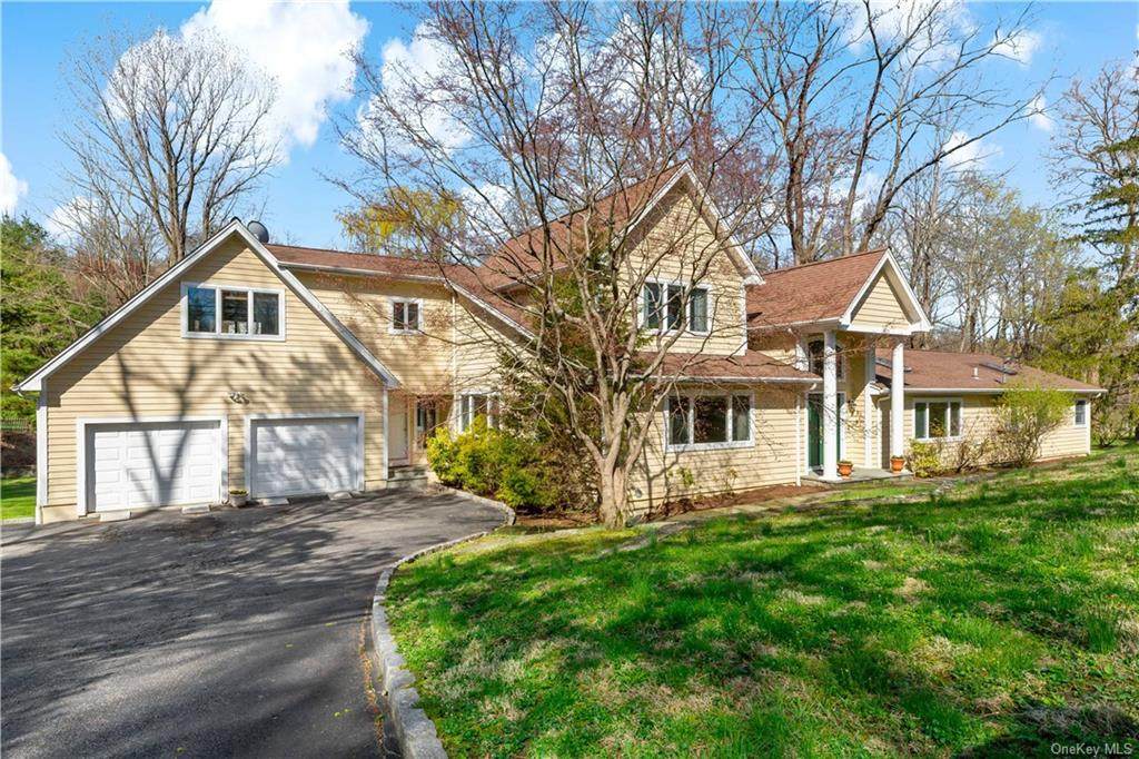 470 Sleepy Hollow Road - Photo 1