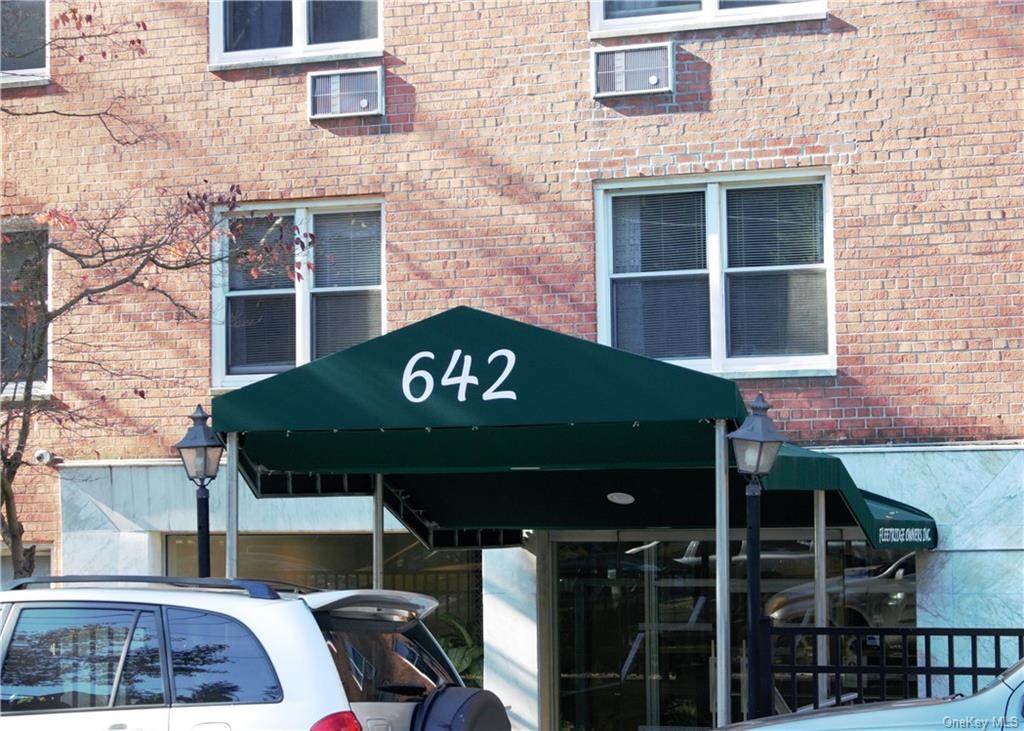 642 Locust Street - Photo 1