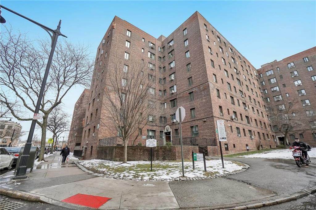 1690 Metropolitan Avenue - Photo 1