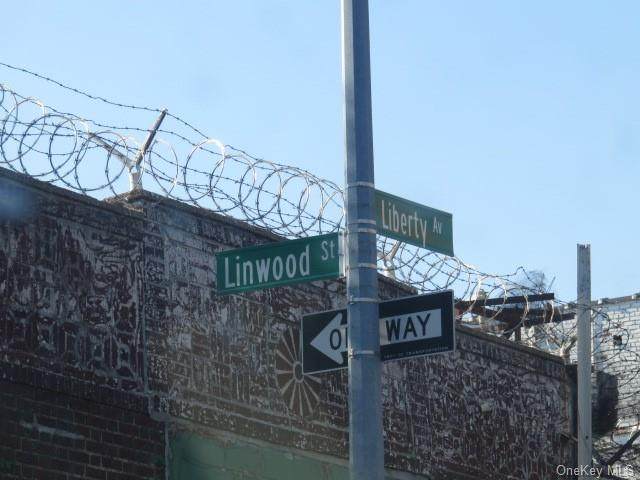 400 Linwood Street - Photo 1