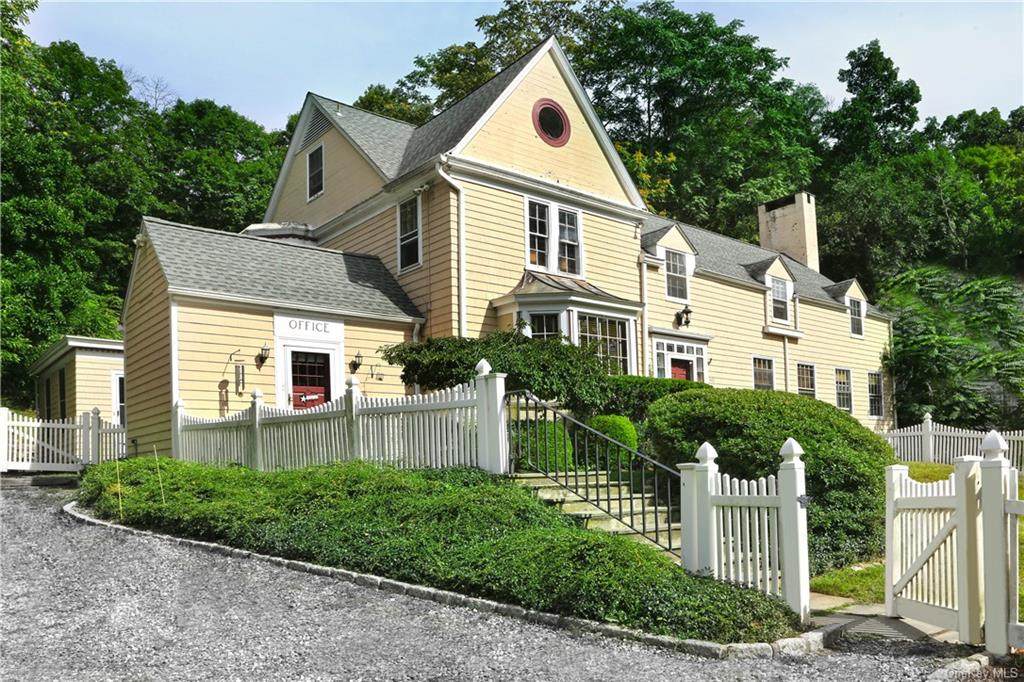 611 Route 22 - Photo 1