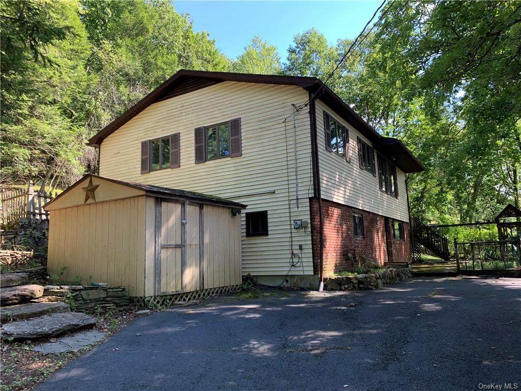 17 Hillside Road - Photo 1