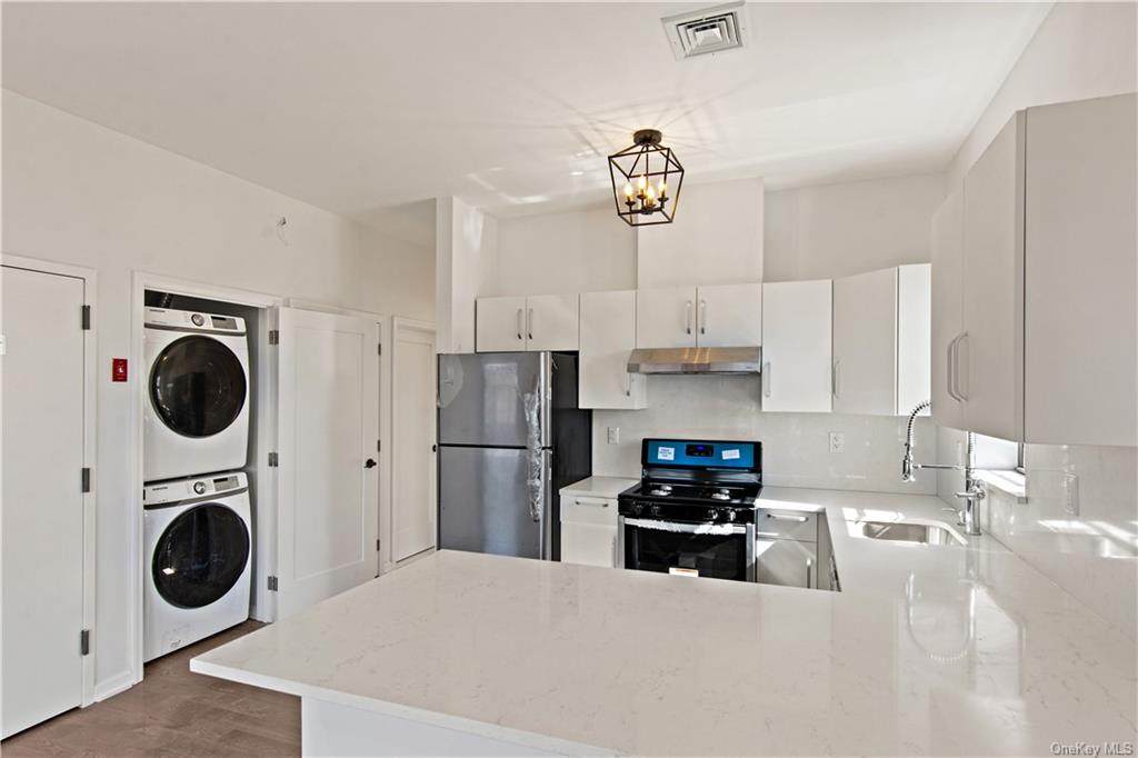 955 Tilden Street - Photo 1