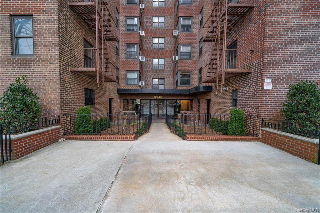 91-10 32 Avenue - Photo 1
