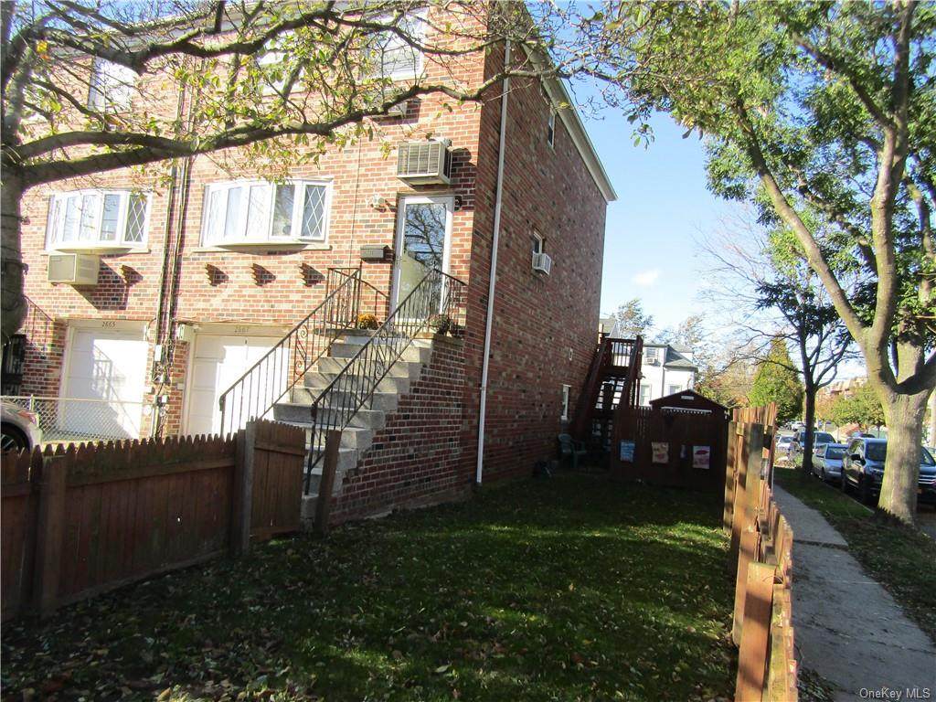 2667 Harding Avenue - Photo 1