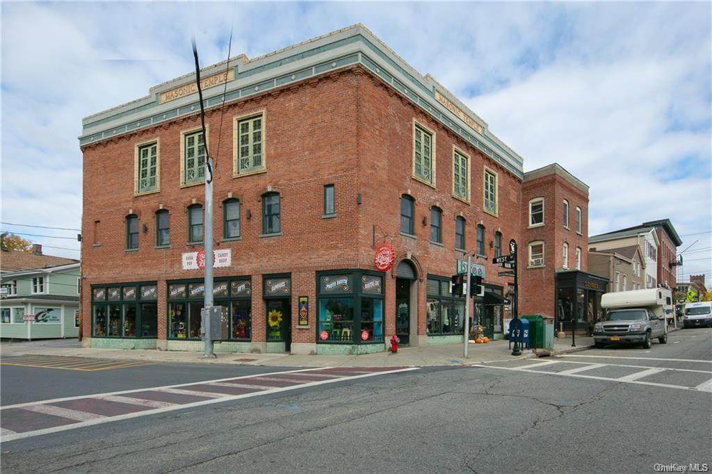 17 Main Street - Photo 1