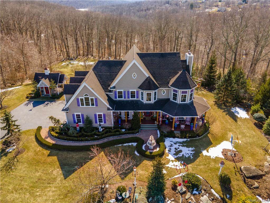 40 Sprucetop Drive - Photo 1