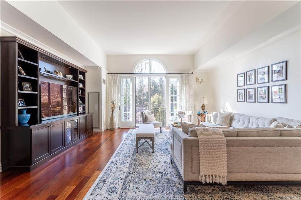 520 Trump Park - Photo 1