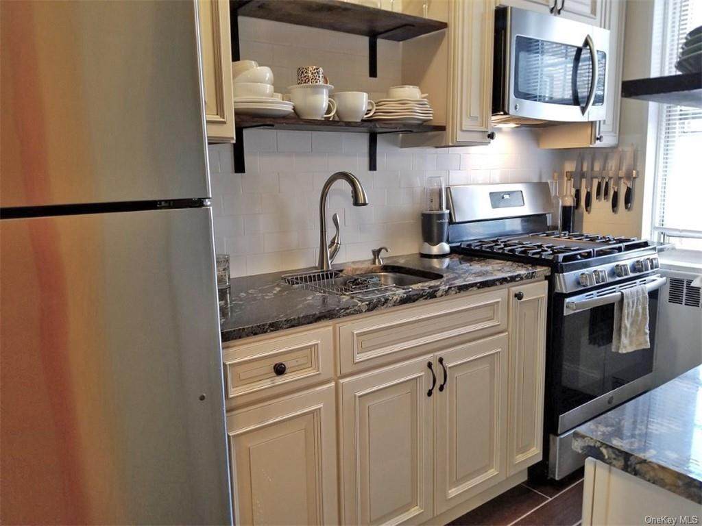 800 Bronx River Road - Photo 1