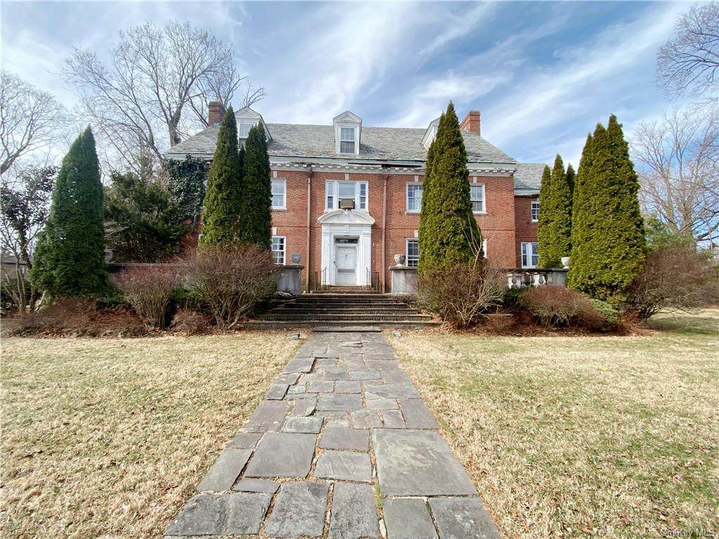 40 Brewster Terrace - Photo 1