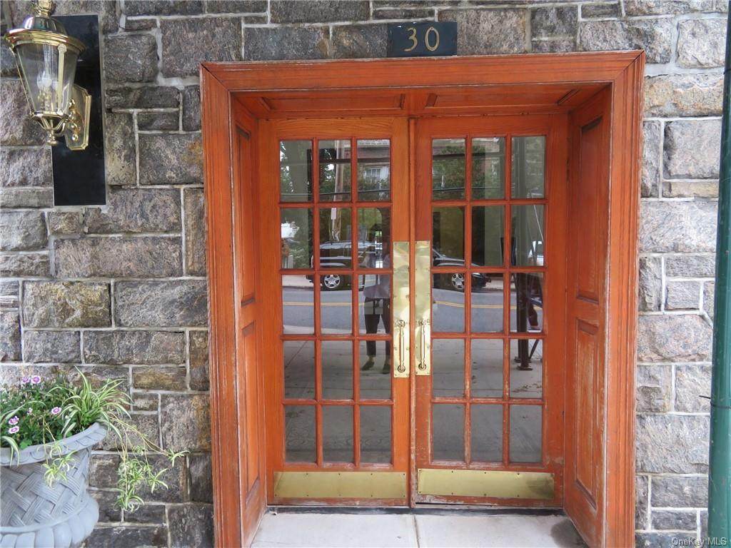 30 Clinton Place - Photo 1