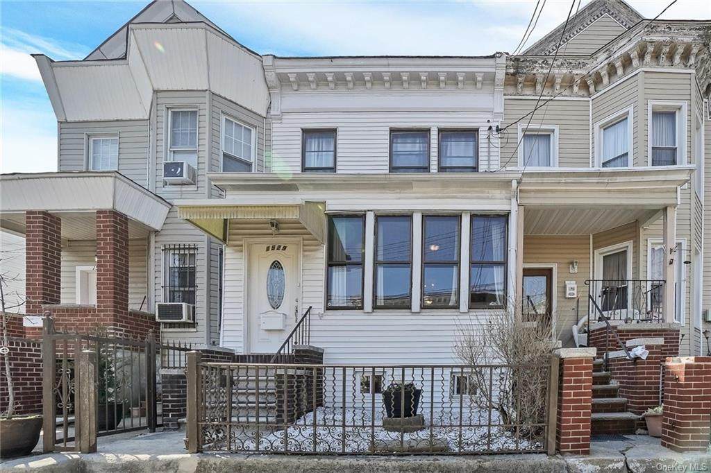 1529 Hone Avenue - Photo 1