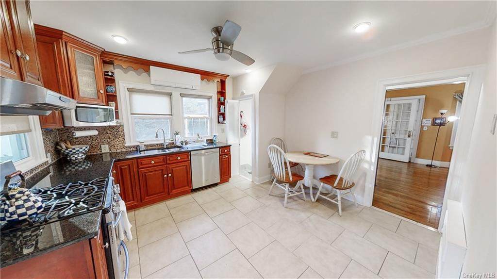 24 Oakland Avenue - Photo 1