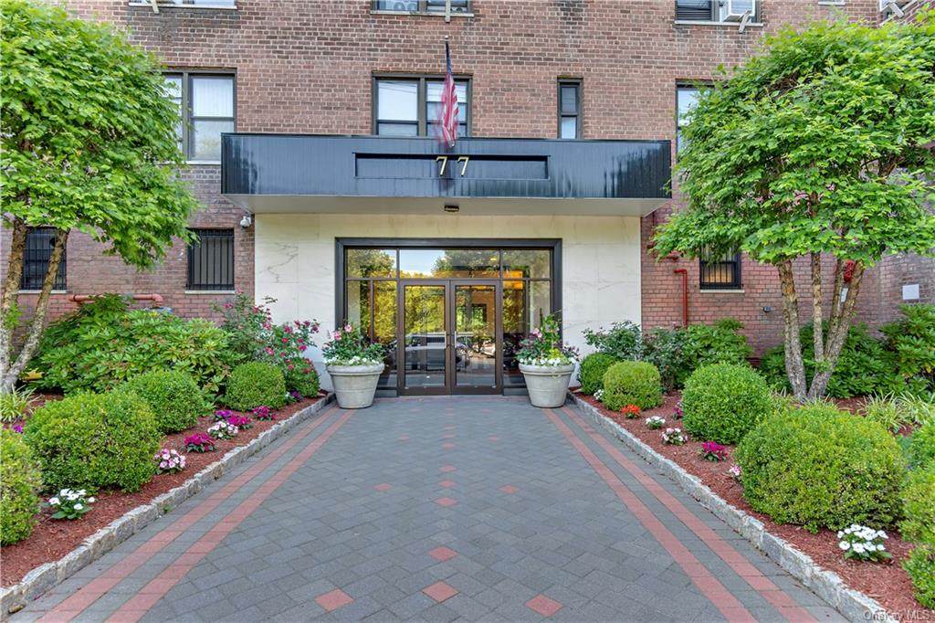 77 Bronx River Road - Photo 1