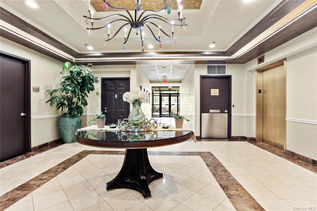 100 New Roc City Place - Photo 1