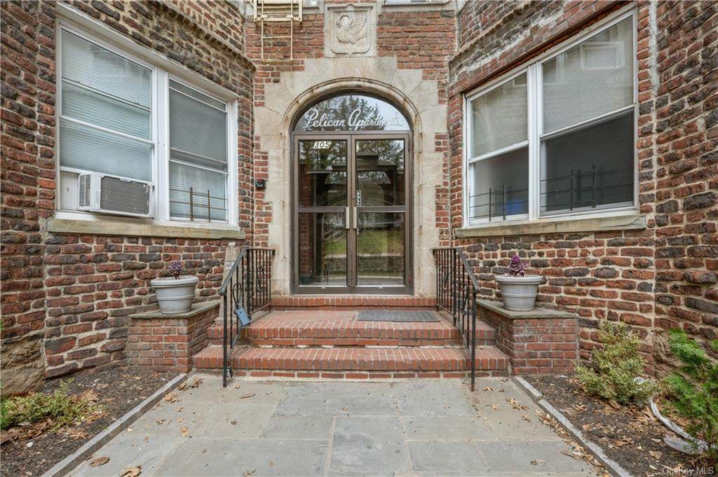 305 Sixth Avenue - Photo 1
