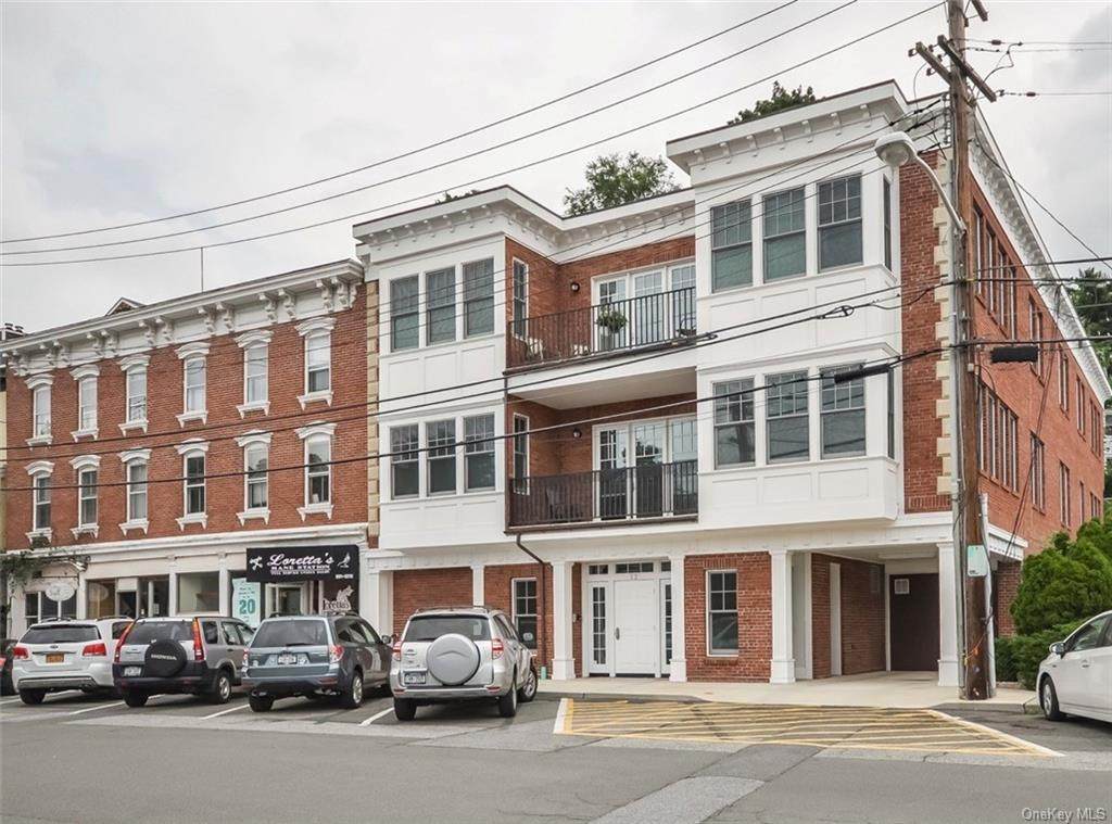 12 Astor Street - Photo 1
