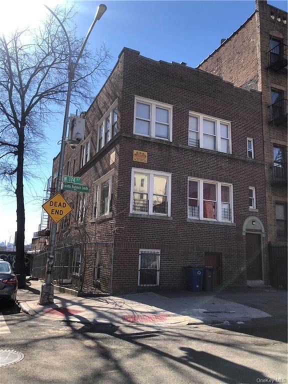 1665 Davidson Avenue - Photo 1
