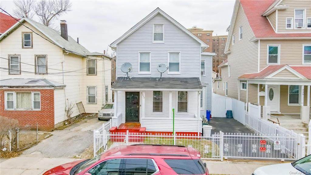 235 10th Avenue - Photo 1