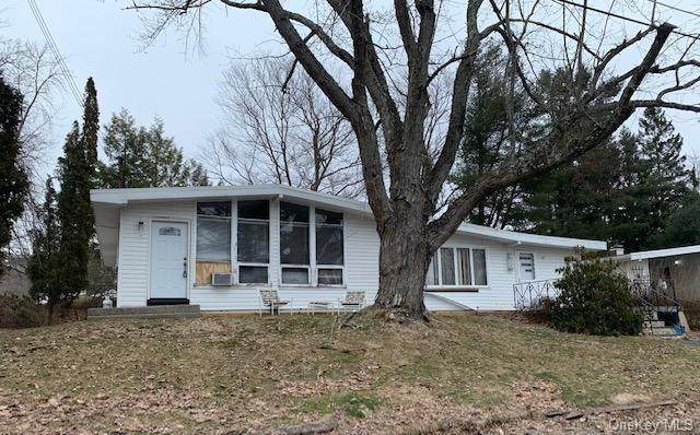 21 Crescent Circle - Photo 1