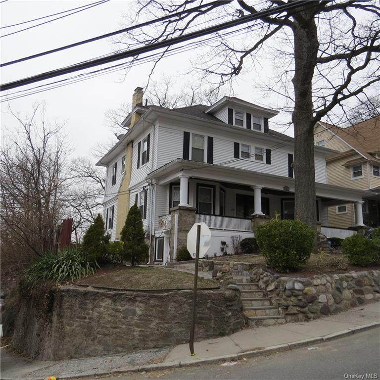 1 Lewis Parkway - Photo 1
