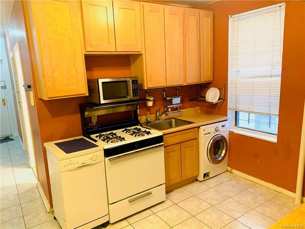 511 W 138th Street - Photo 1