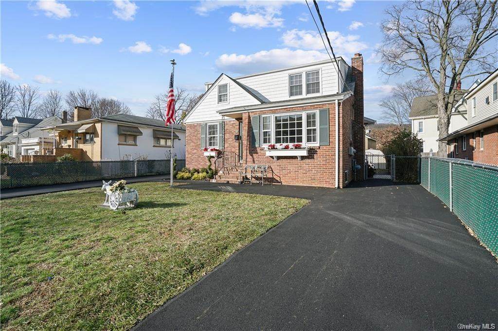 60 Maltbie Avenue - Photo 1
