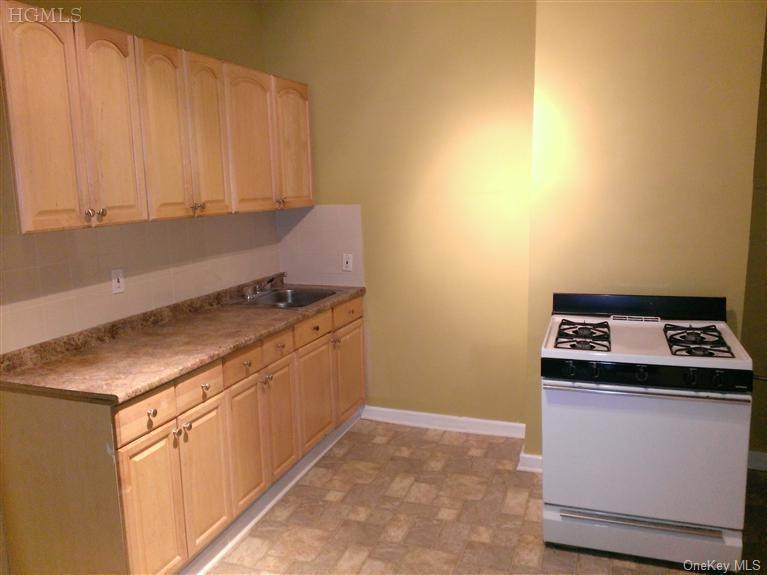 139 Beech Street - Photo 1