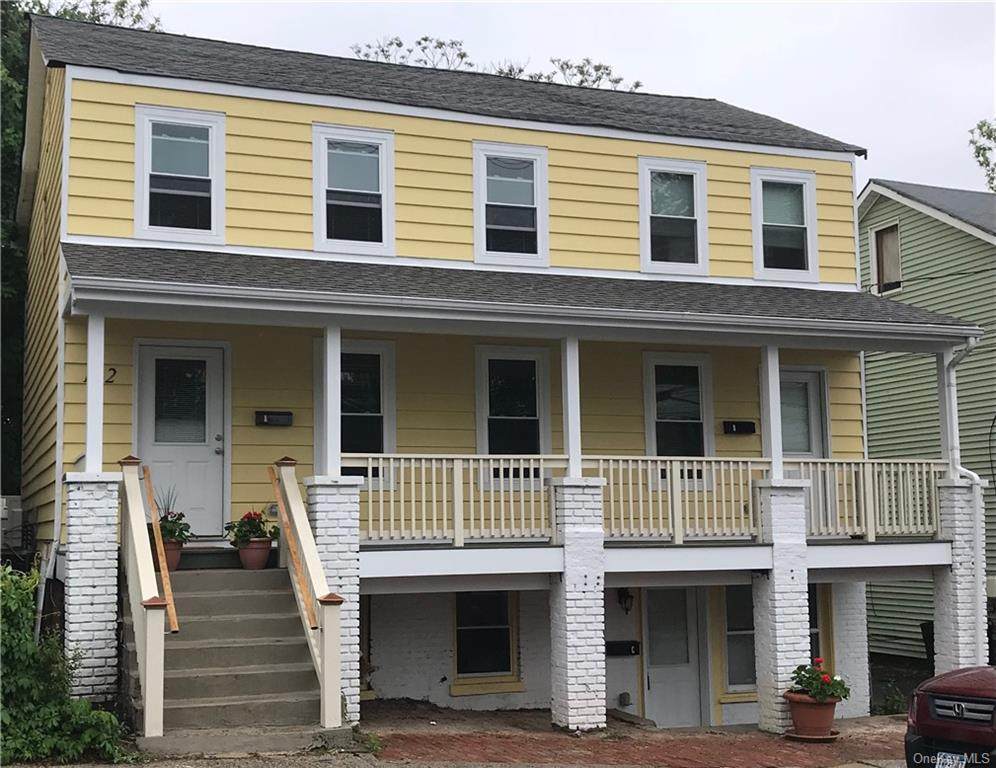 132 Depew Avenue - Photo 1