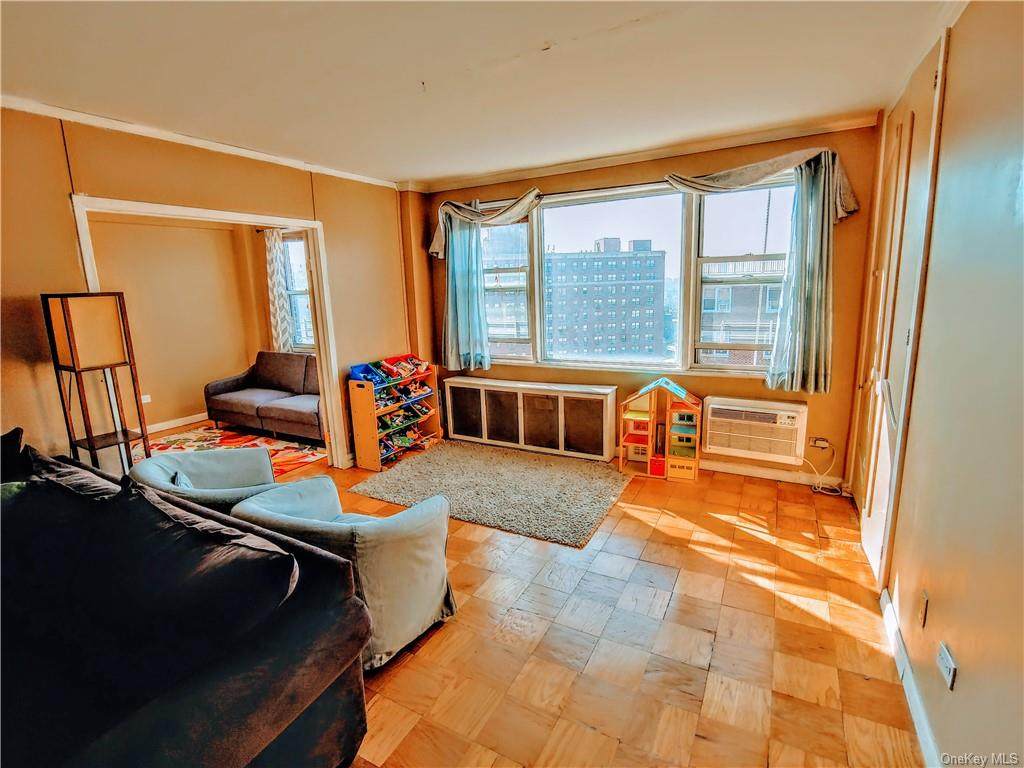 3755 Henry Hudson Parkway - Photo 1